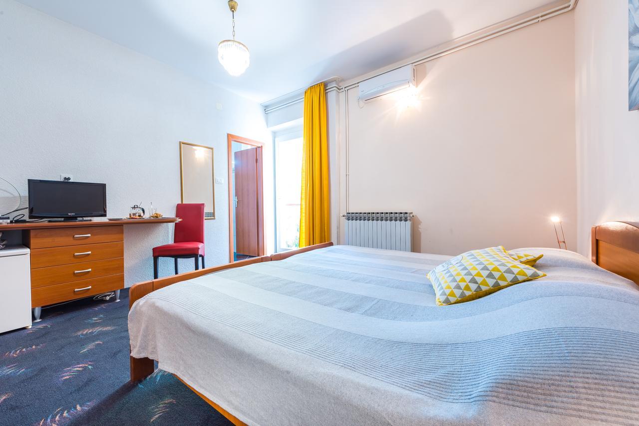 Villa Carmen Rooms & Apartments Млини Экстерьер фото